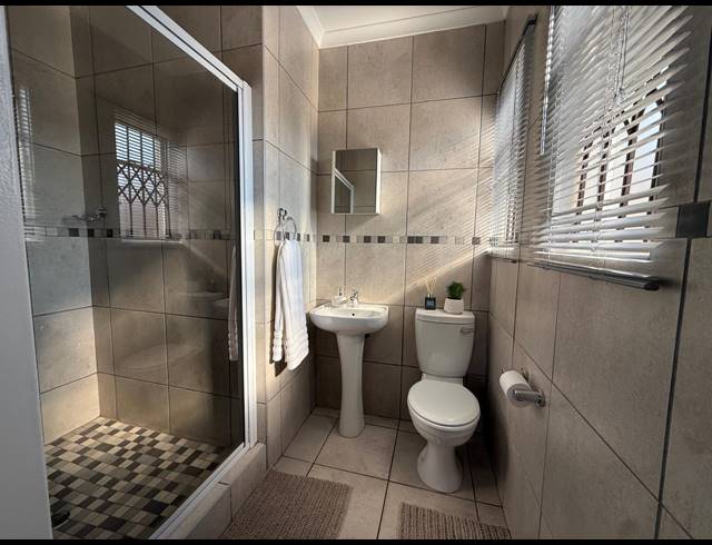 3 BEDROOM TOWNHOUSE FOR SALE IN WATERKLOOF EAST
